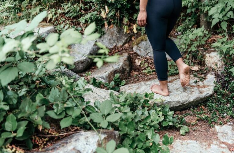 Beginner Guide to Mindful Walking: Steps to a Calmer Mind